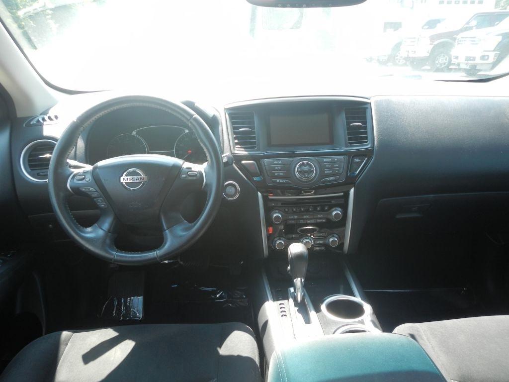 Nissan Pathfinder S 4WD 2016