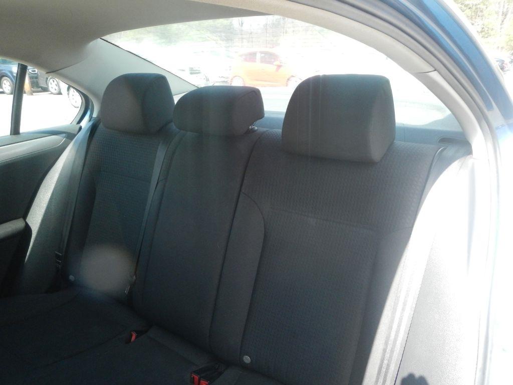 Volkswagen Jetta SE 6A 2015