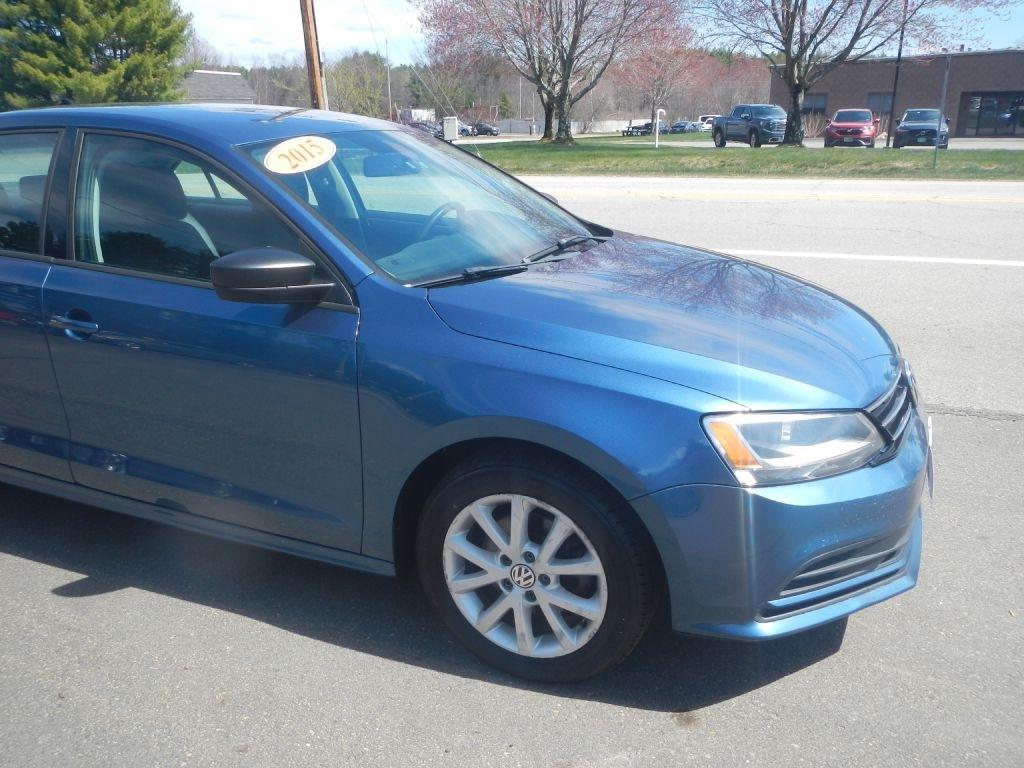Volkswagen Jetta SE 6A 2015