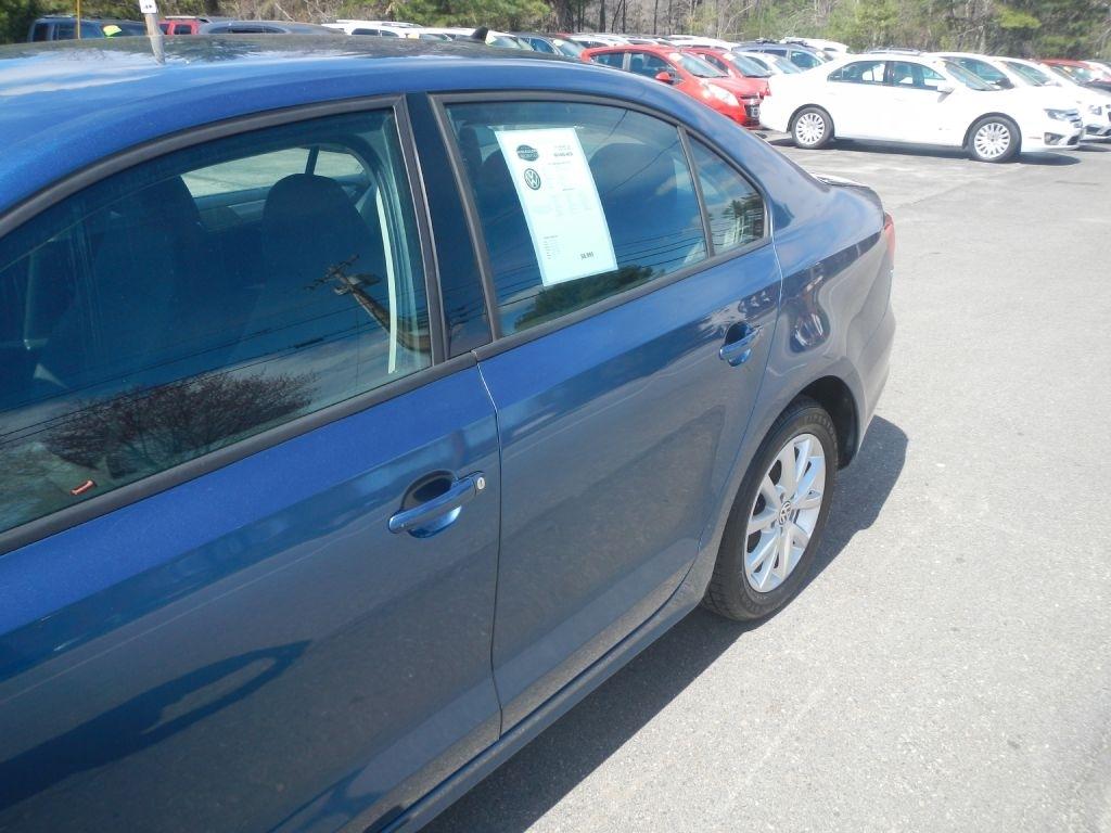 Volkswagen Jetta SE 6A 2015