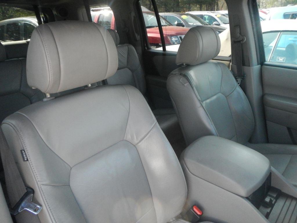 Honda Pilot EX-L 4WD 5-Spd AT with Navigation 2011