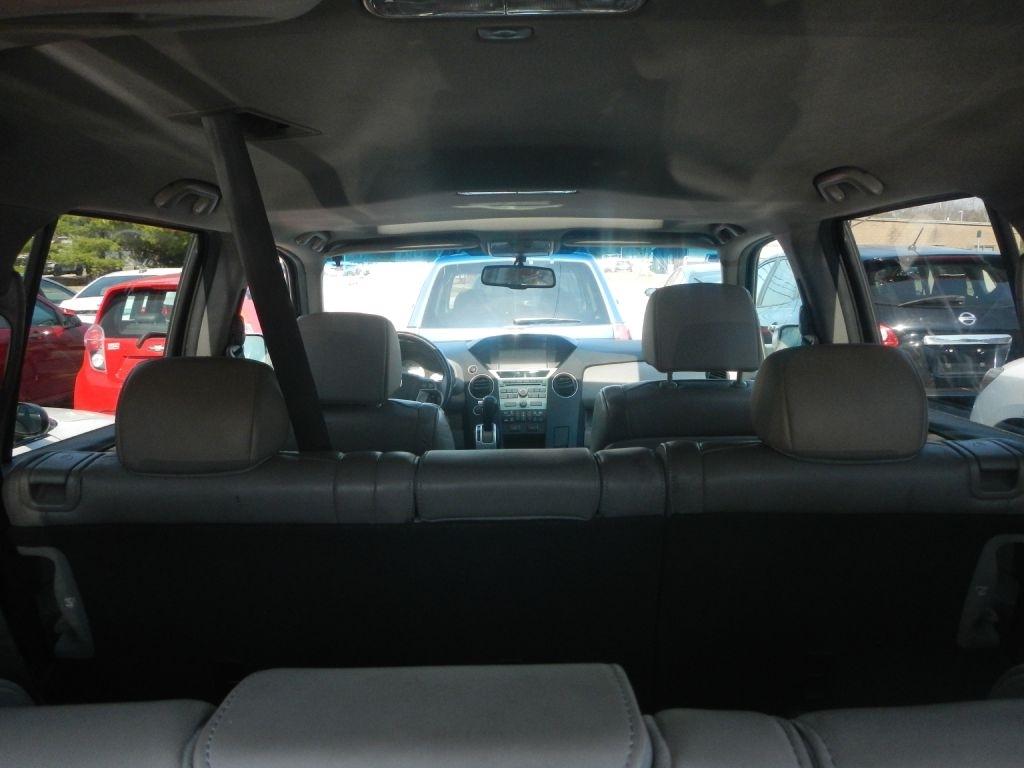 Honda Pilot EX-L 4WD 5-Spd AT with Navigation 2011