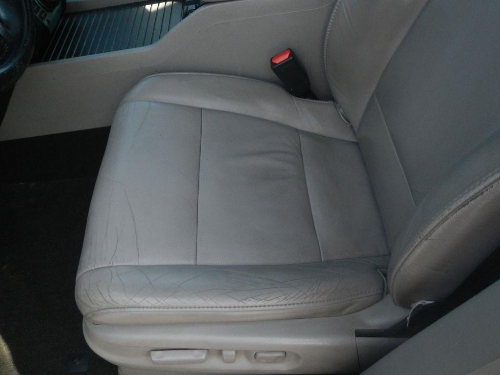 Honda Pilot EX-L 4WD 5-Spd AT with Navigation 2011