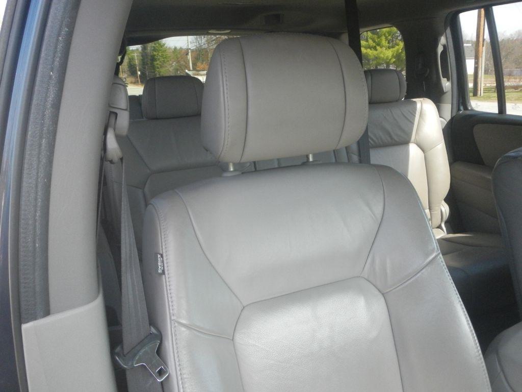 Honda Pilot EX-L 4WD 5-Spd AT with Navigation 2011