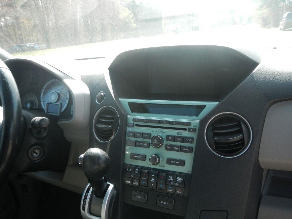 Honda Pilot EX-L 4WD 5-Spd AT with Navigation 2011