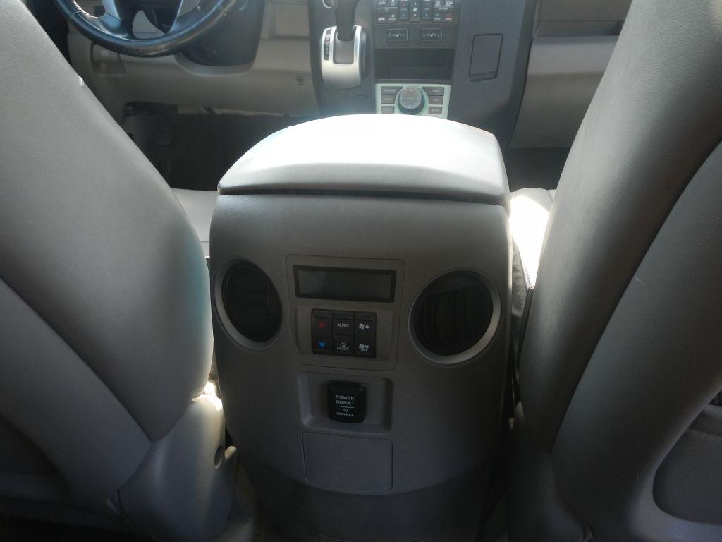Honda Pilot EX-L 4WD 5-Spd AT with Navigation 2011