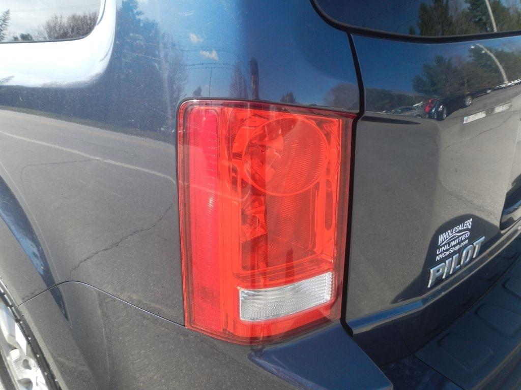 Honda Pilot EX-L 4WD 5-Spd AT with Navigation 2011