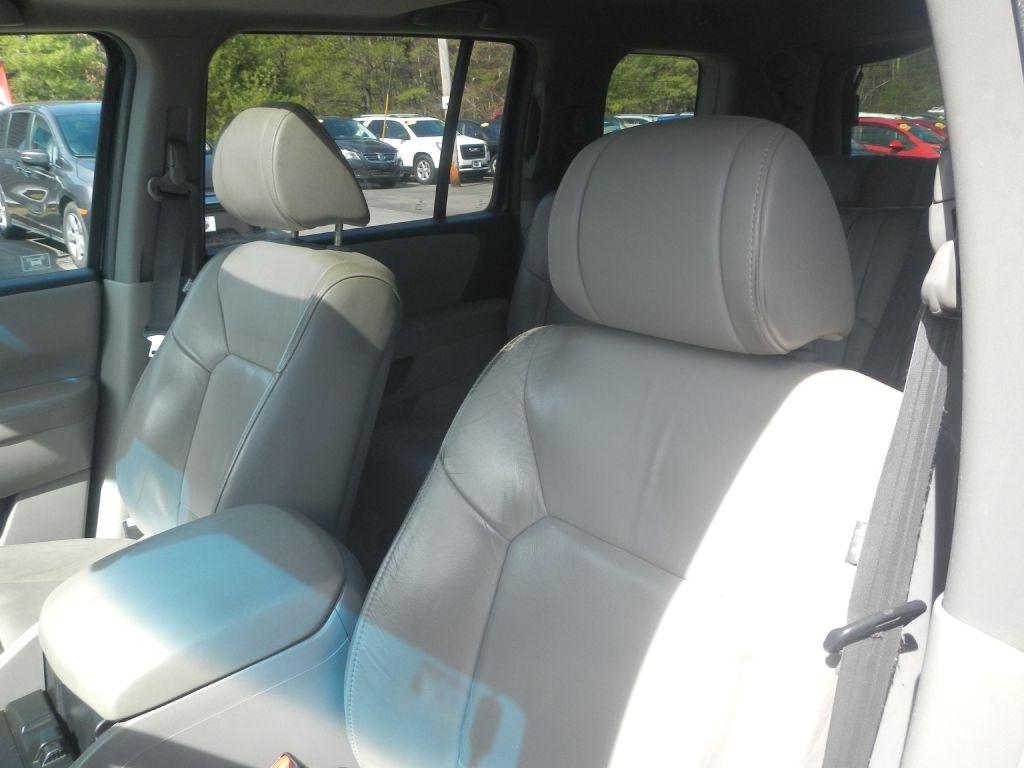 Honda Pilot EX-L 4WD 5-Spd AT with Navigation 2011