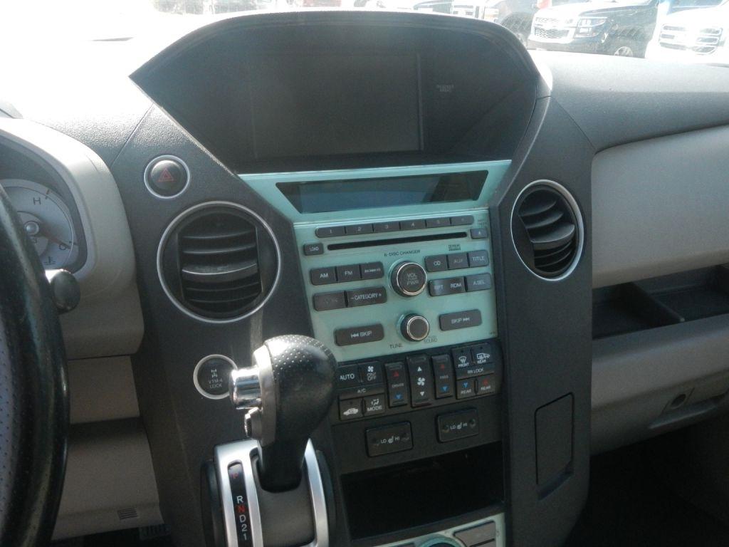 Honda Pilot EX-L 4WD 5-Spd AT with Navigation 2011