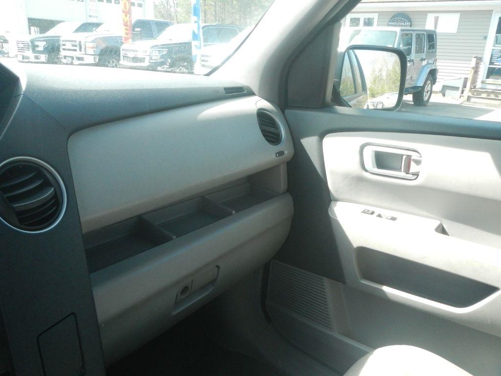 Honda Pilot EX-L 4WD 5-Spd AT with Navigation 2011