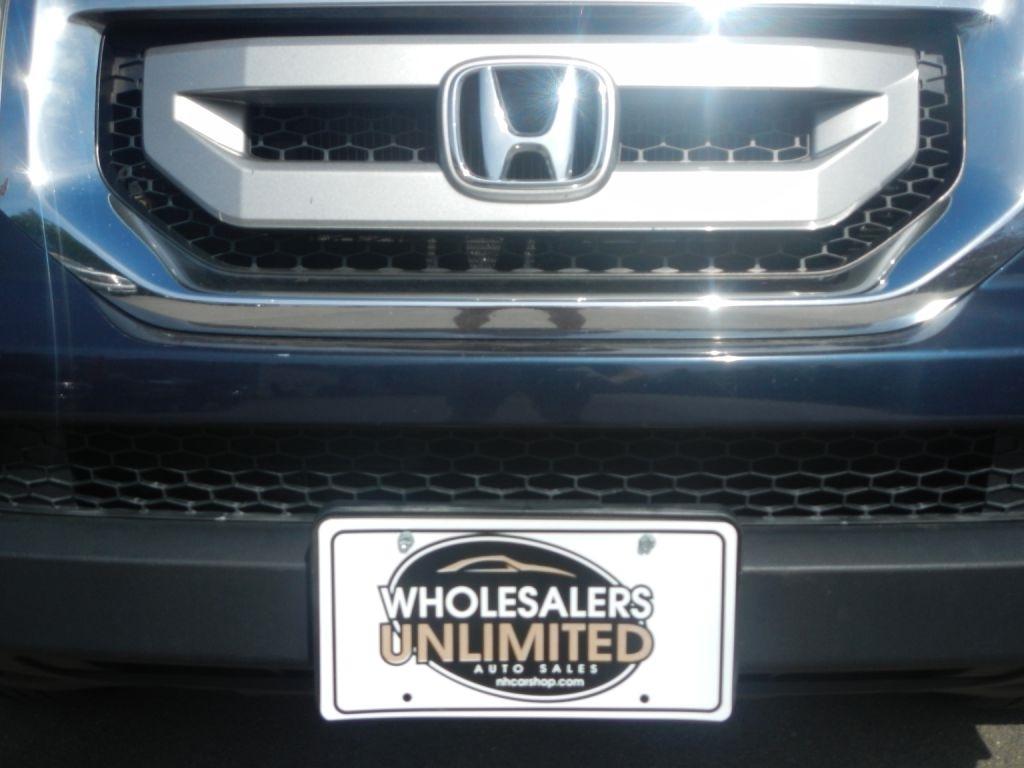 Honda Pilot EX-L 4WD 5-Spd AT with Navigation 2011
