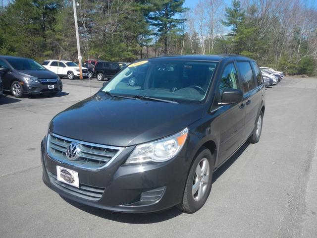 Gray 2011 Volkswagen Routan SE Minivan Front-Wheel Drive Automatic
