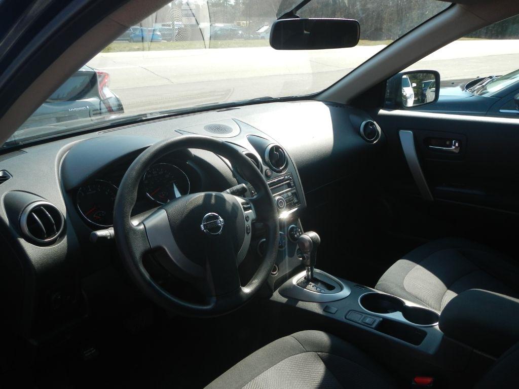 Nissan Rogue S AWD 2012