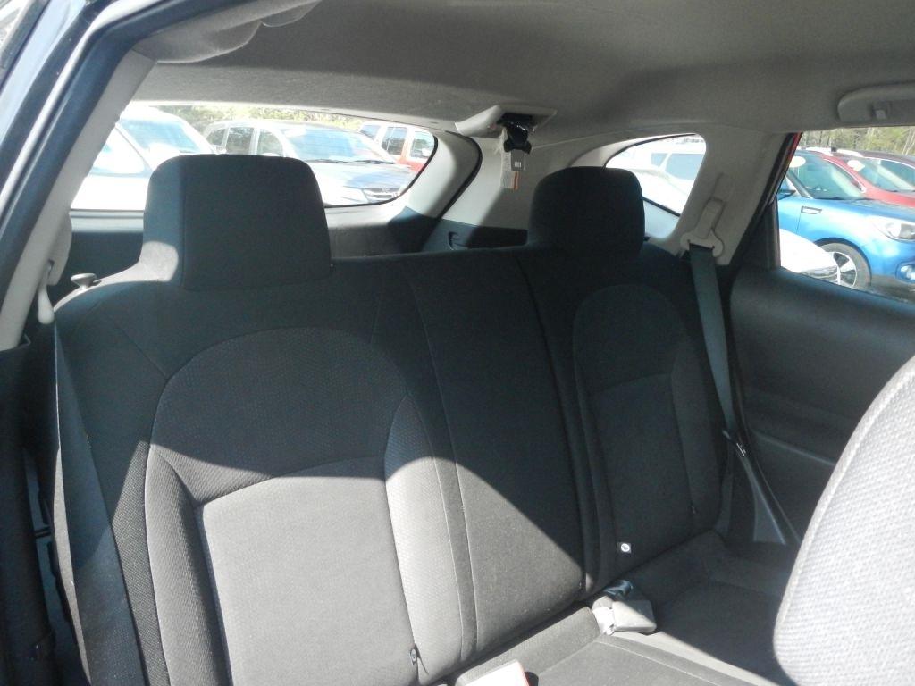 Nissan Rogue S AWD 2012