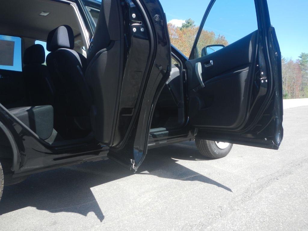 Nissan Rogue S AWD 2012