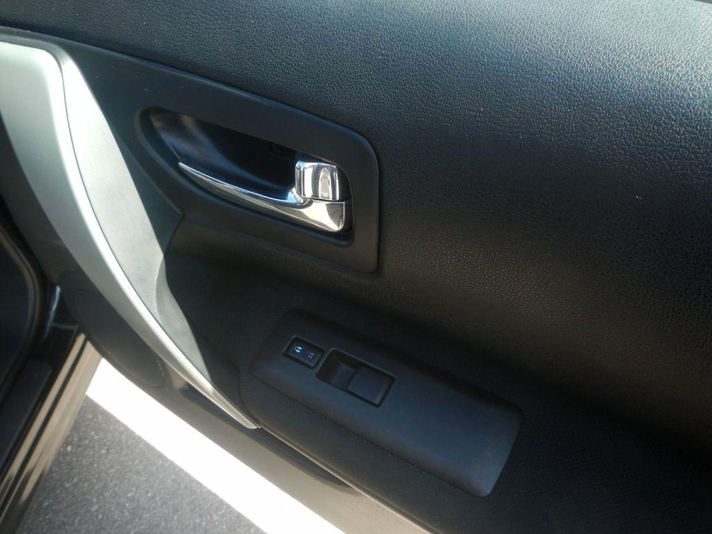 Nissan Rogue S AWD 2012