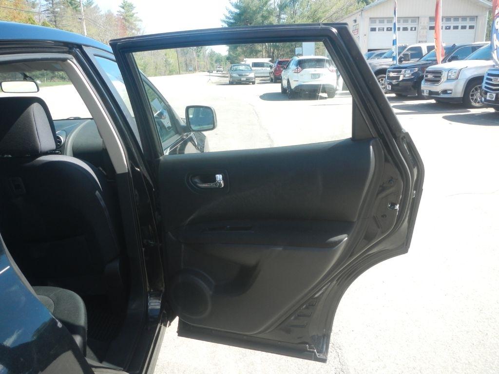 Nissan Rogue S AWD 2012