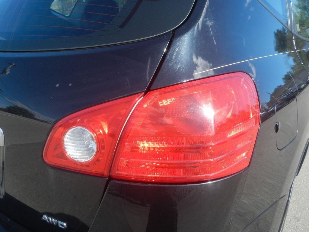 Nissan Rogue S AWD 2012