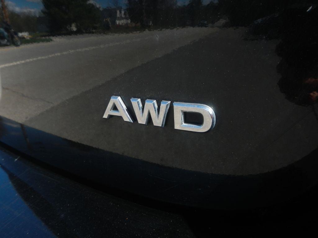 Nissan Rogue S AWD 2012