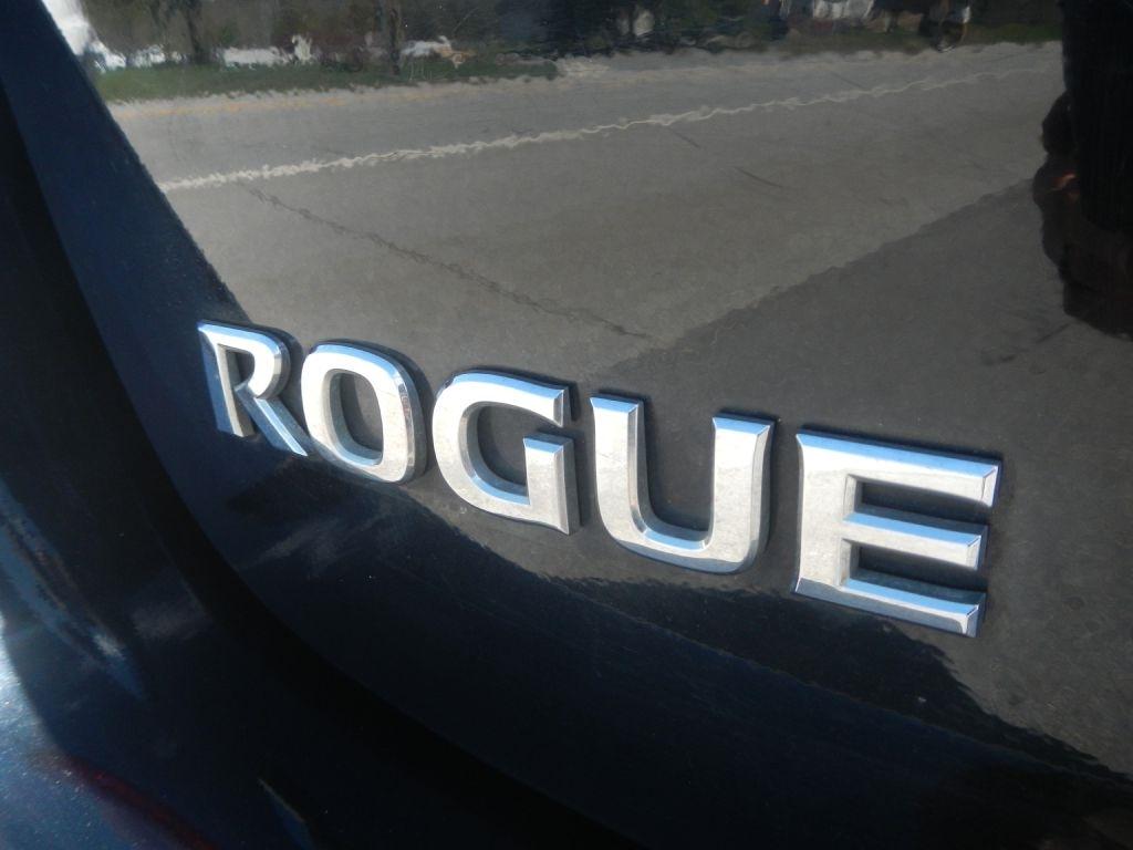 Nissan Rogue S AWD 2012