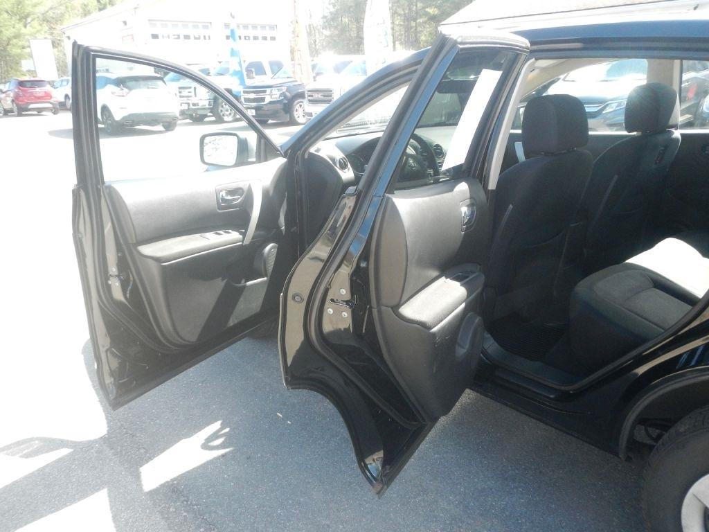 Nissan Rogue S AWD 2012