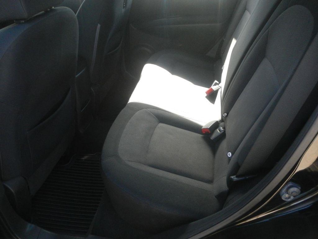 Nissan Rogue S AWD 2012