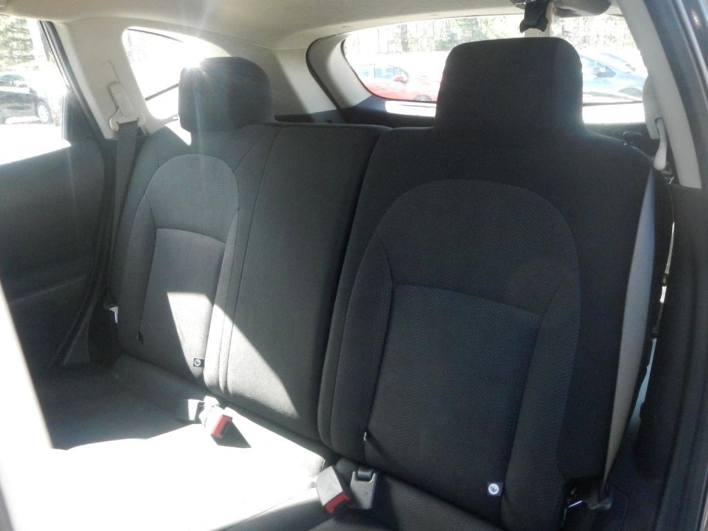 Nissan Rogue S AWD 2012