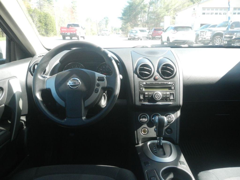 Nissan Rogue S AWD 2012