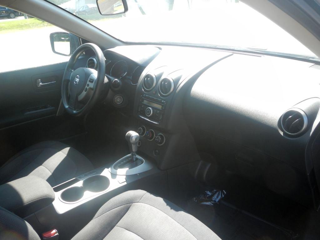 Nissan Rogue S AWD 2012
