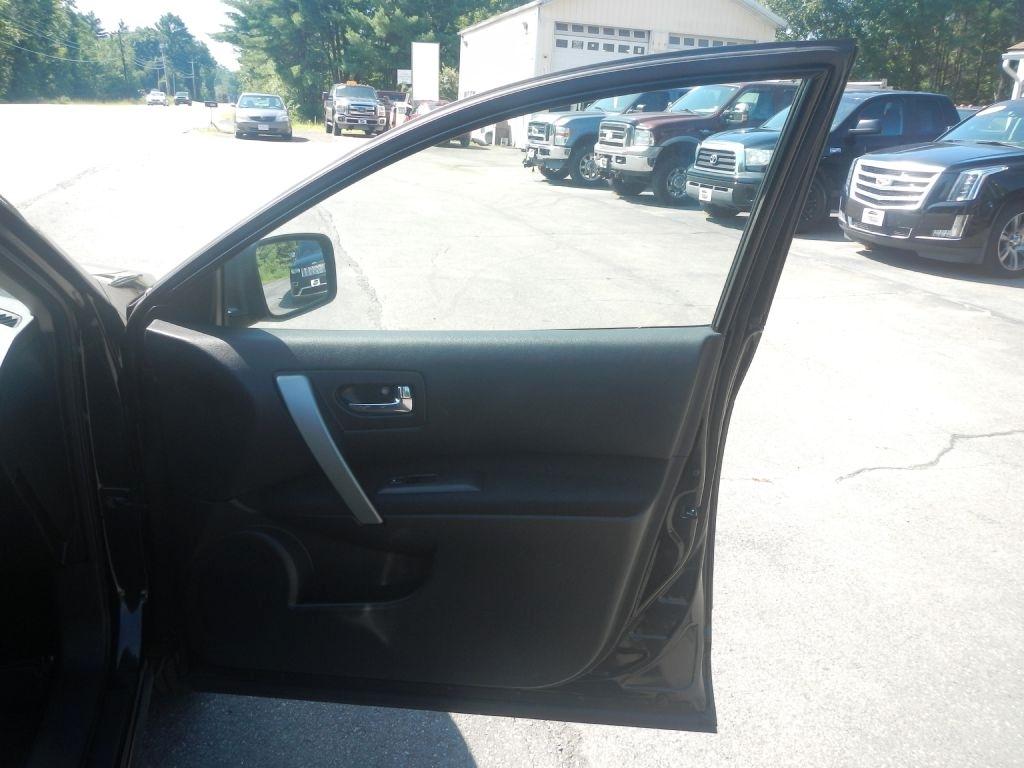 Nissan Rogue S AWD 2012