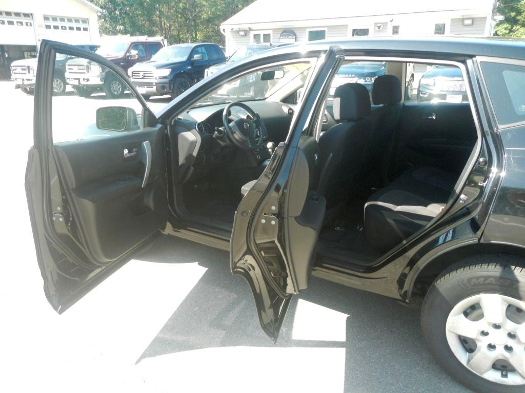 Nissan Rogue S AWD 2012