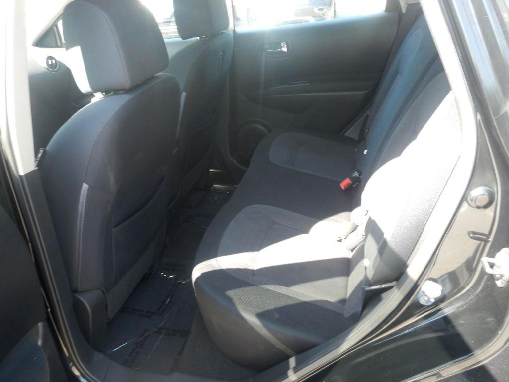 Nissan Rogue S AWD 2012