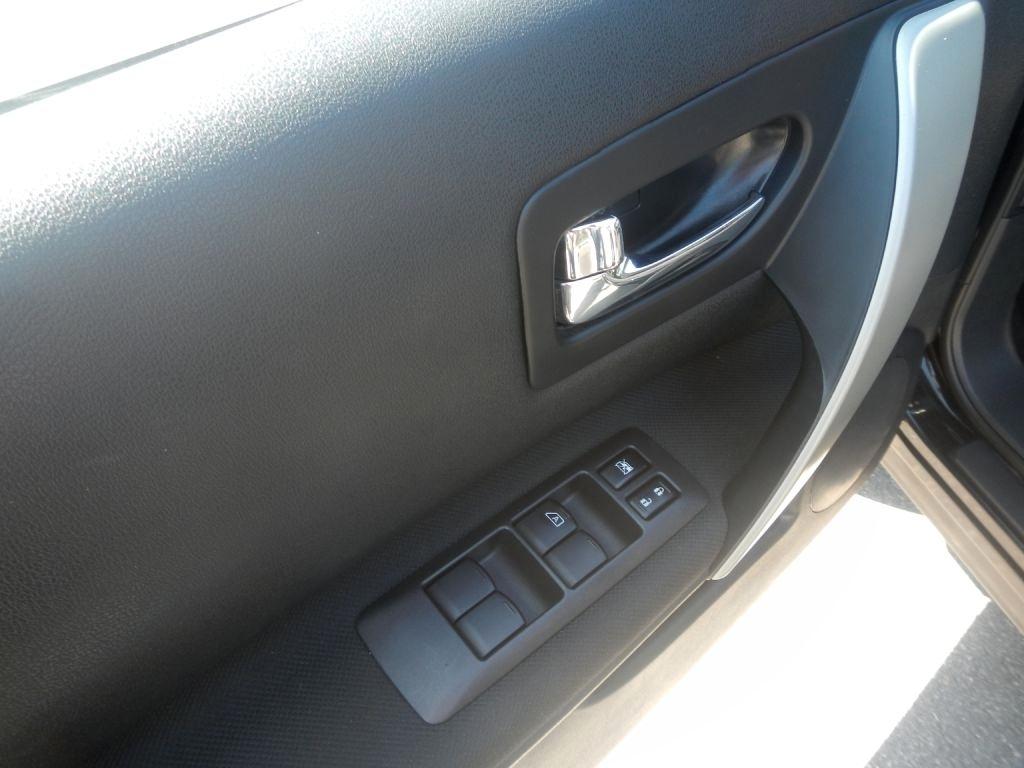 Nissan Rogue S AWD 2012