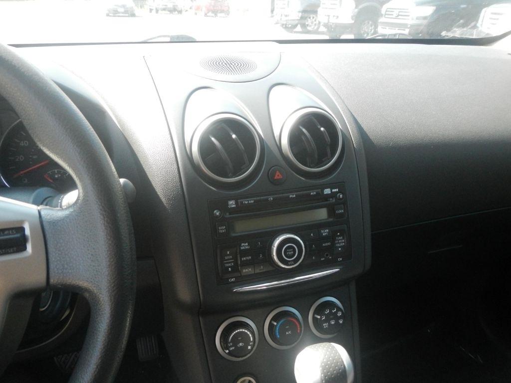 Nissan Rogue S AWD 2012