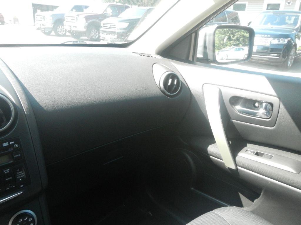 Nissan Rogue S AWD 2012