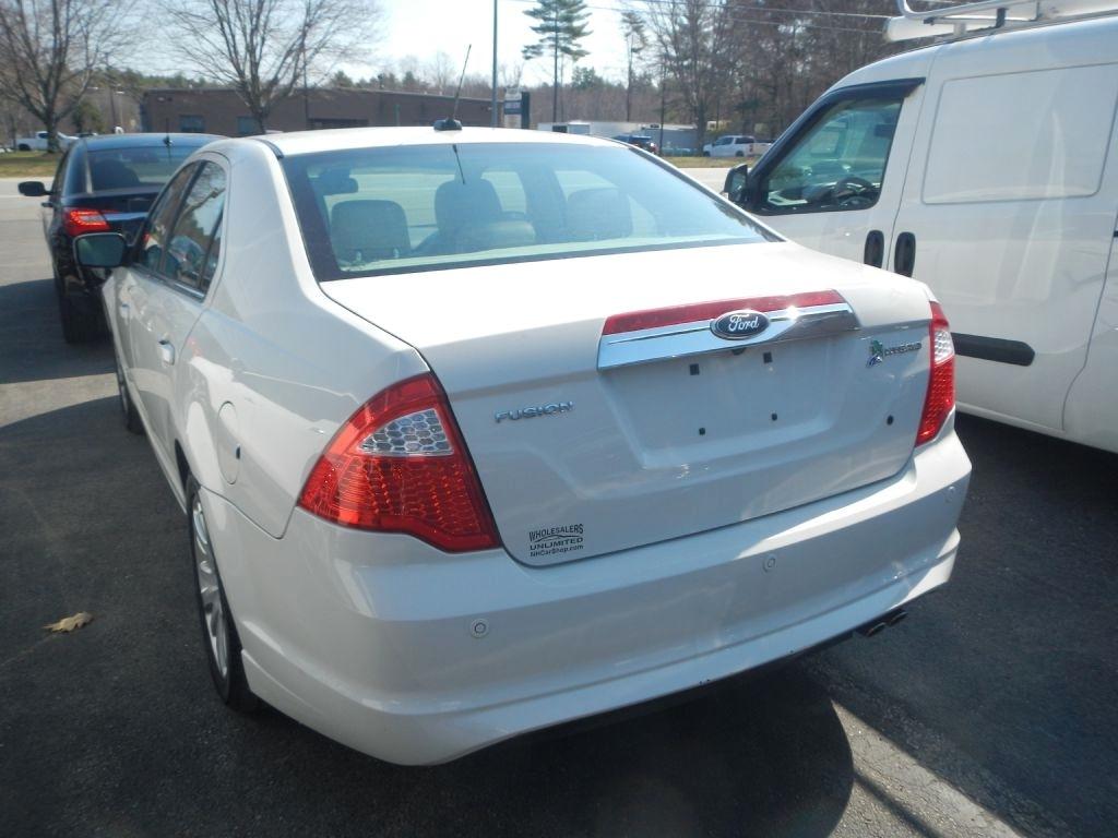 Ford Fusion Hybrid Sedan 2012