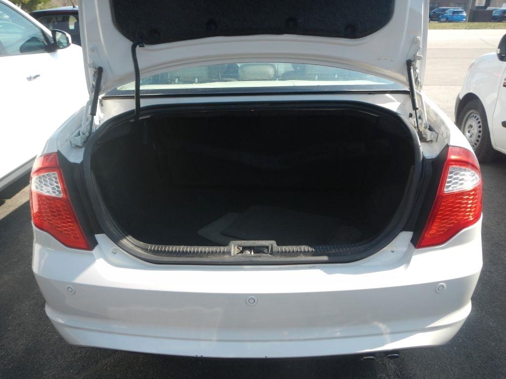 Ford Fusion Hybrid Sedan 2012