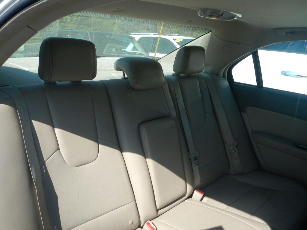 Ford Fusion Hybrid Sedan 2012