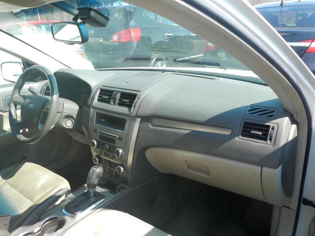 Ford Fusion Hybrid Sedan 2012