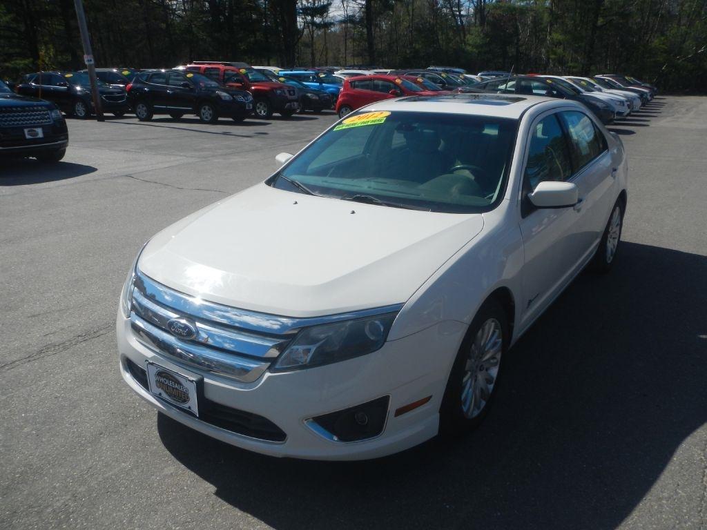 Ford Fusion Hybrid Sedan 2012