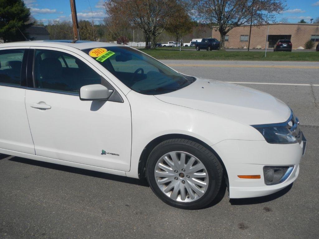 Ford Fusion Hybrid Sedan 2012