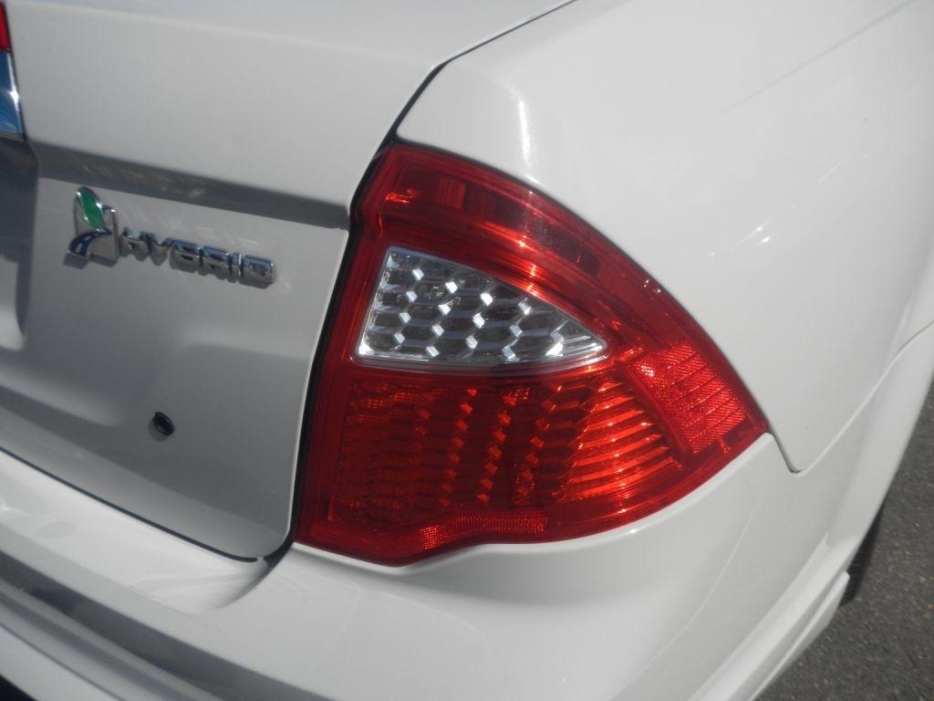 Ford Fusion Hybrid Sedan 2012