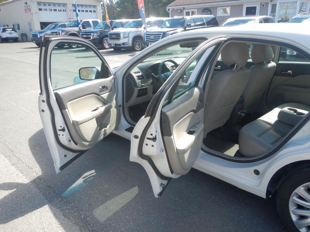 Ford Fusion Hybrid Sedan 2012