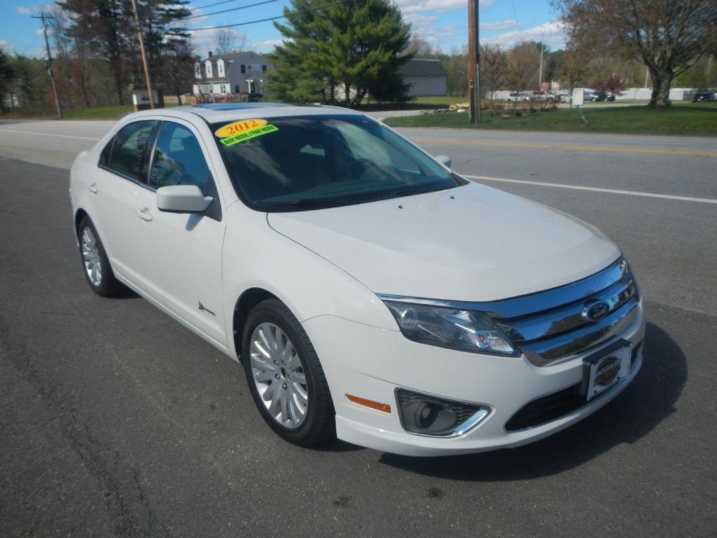 Ford Fusion Hybrid Sedan 2012