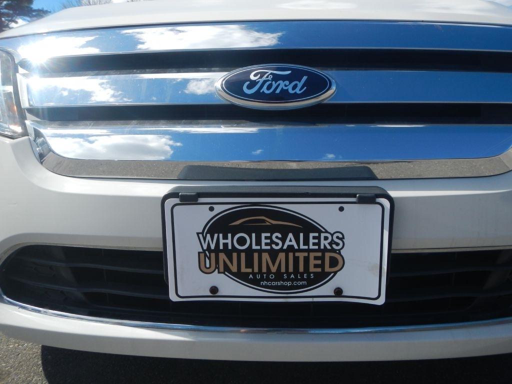 Ford Fusion Hybrid Sedan 2012