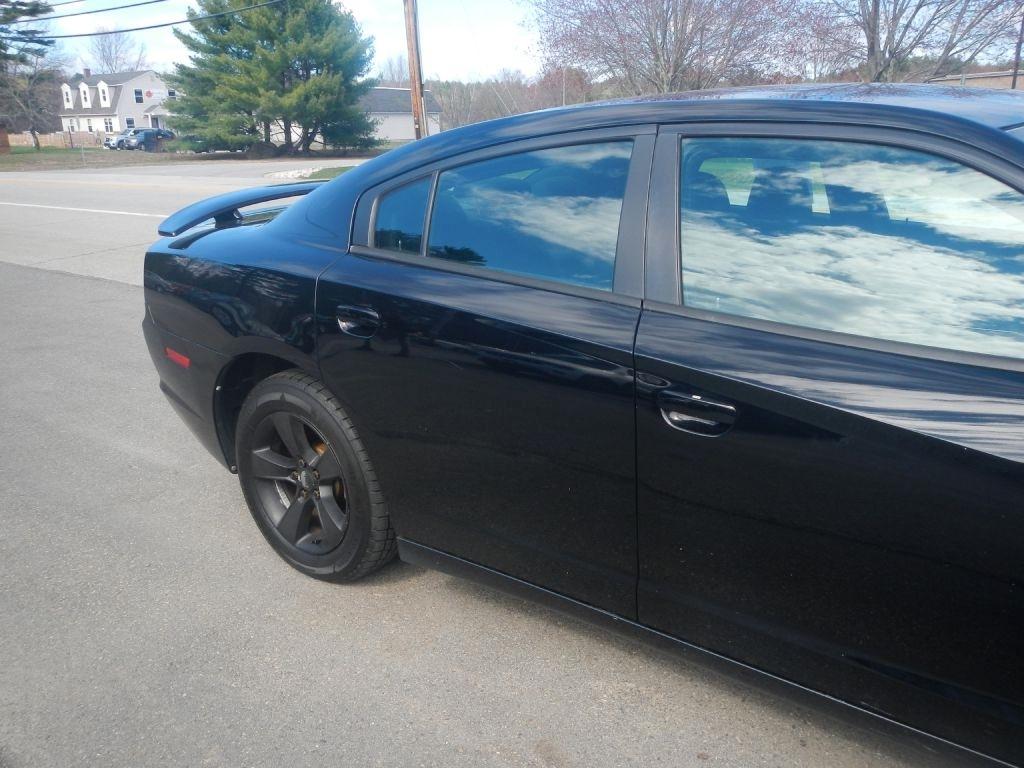 Dodge Charger SE 2013