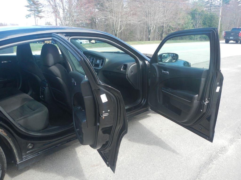 Dodge Charger SE 2013