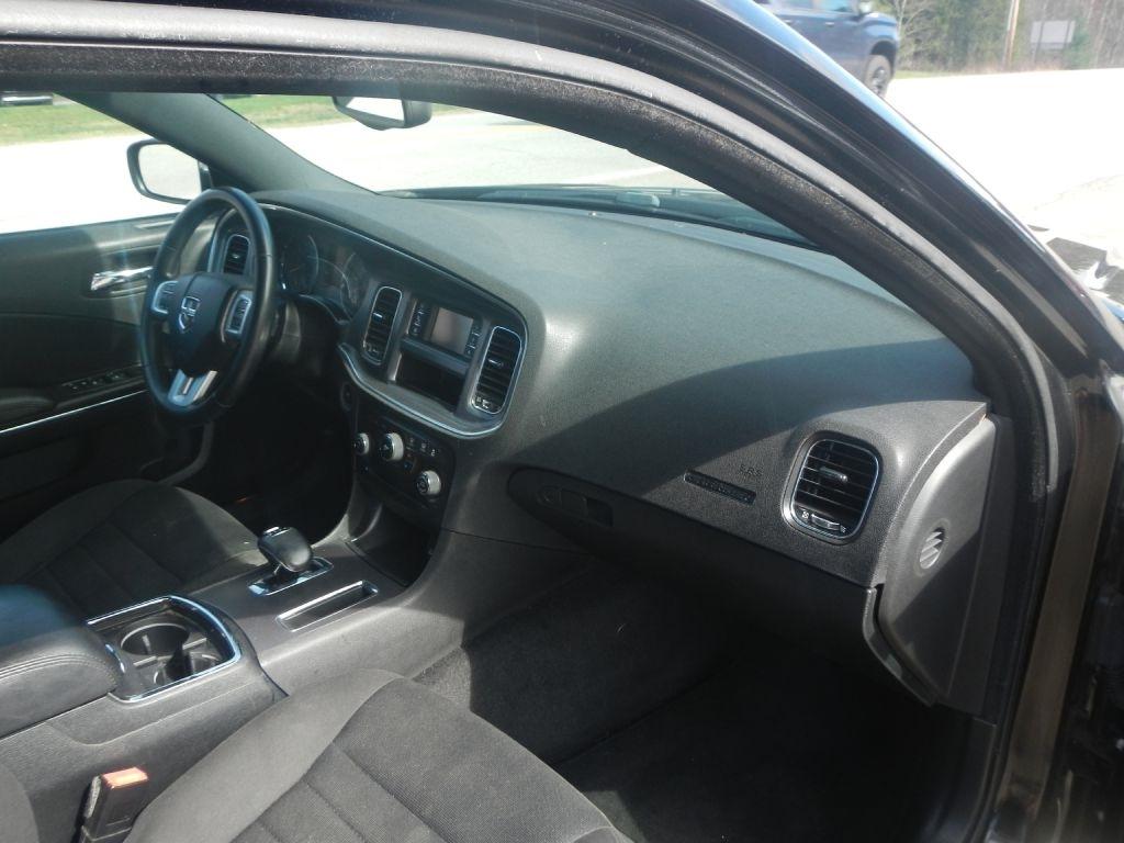 Dodge Charger SE 2013