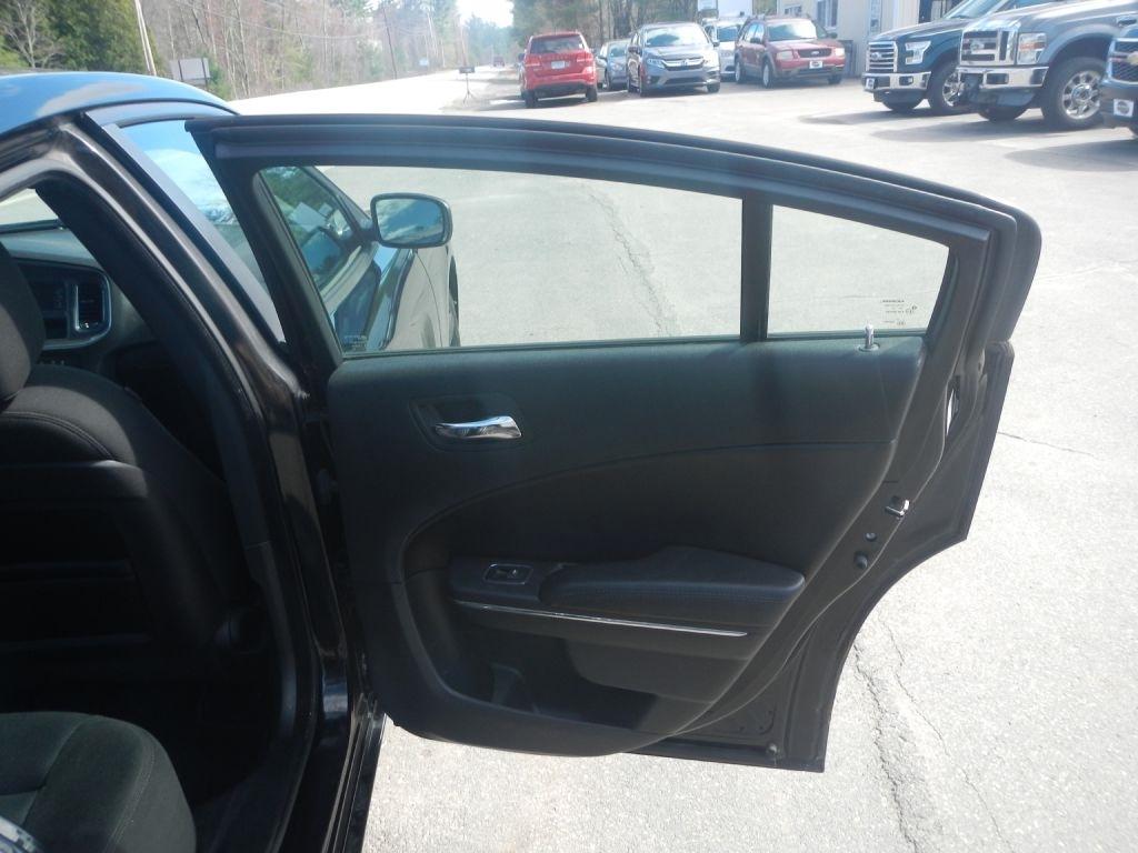 Dodge Charger SE 2013