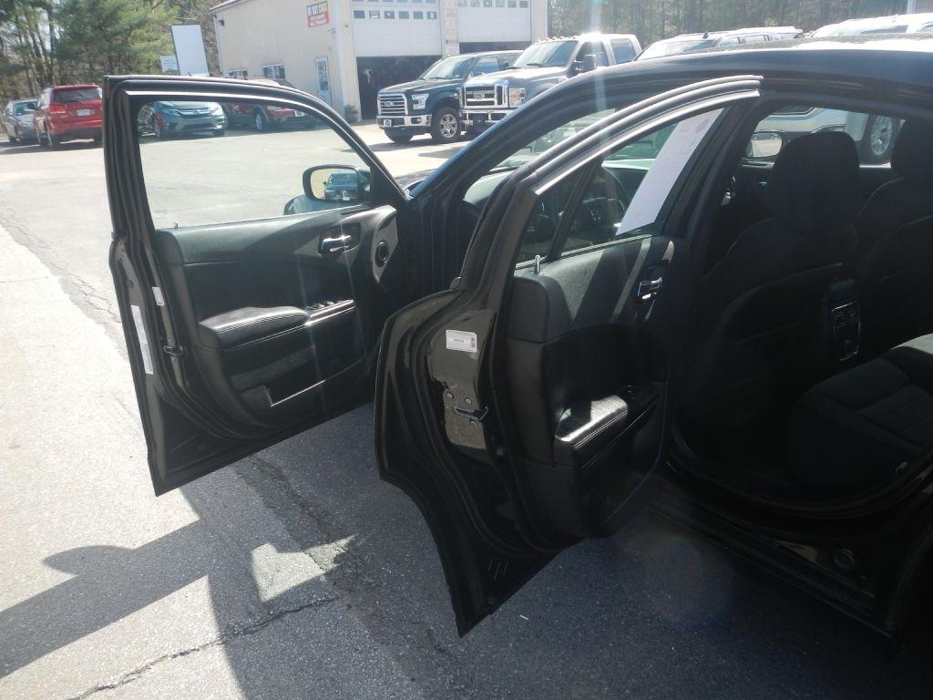 Dodge Charger SE 2013